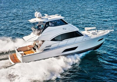 Riviera 52 Enclosed Flybridge 1